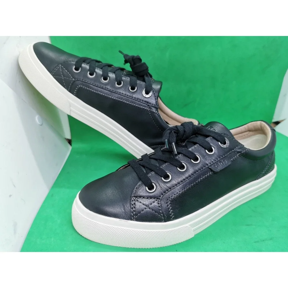 Taos Plim Soul Lux Black Leather Sneakers Womens Size 8.5 Low Top Lace Up Shoes